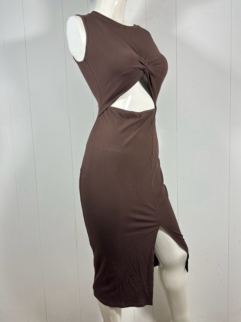 NWT OTEN Size M Sleeveless Ribbed Knit Cutout Midi Brown Dress Bodycon Slit Leg - Picture 4 of 12